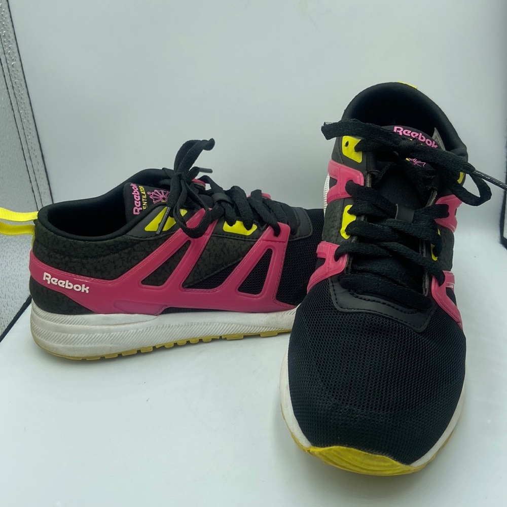 Reebok Womens Hexalite Ventilator Running Shoes Size 6, Pink & Black